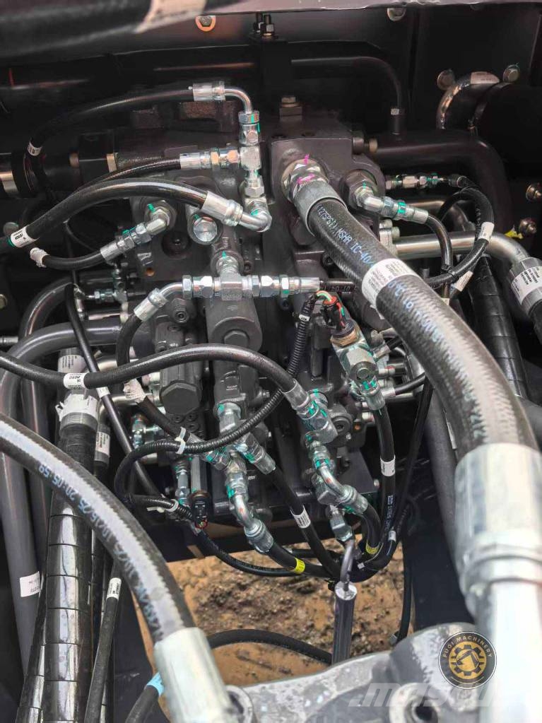 Develon DX 300 LC Raupenbagger