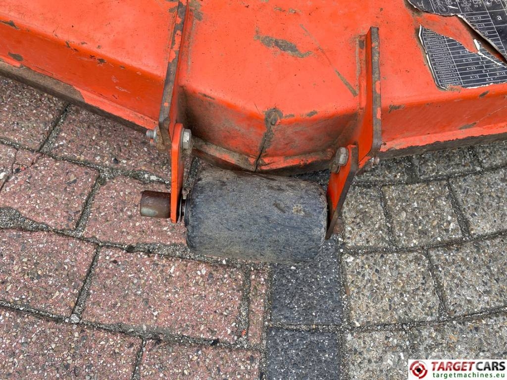 Kubota F3680 EC 4WD 3-Gang Rotary Mower Самохідні газонокосарки