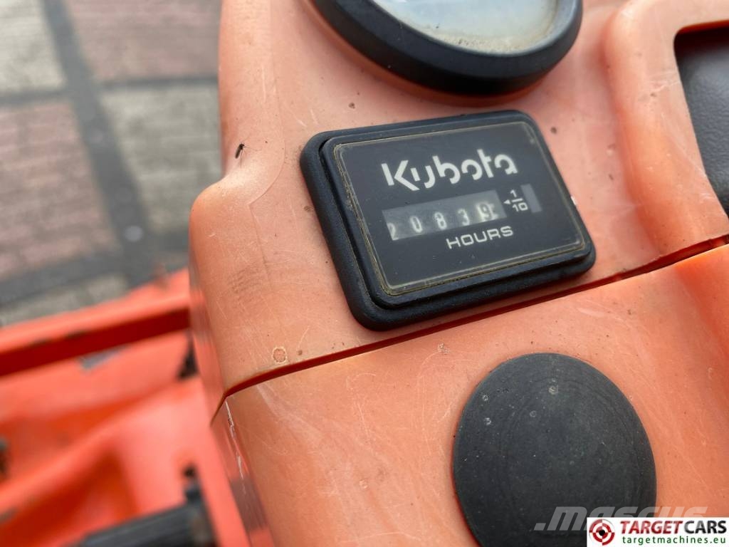 Kubota F3680 EC 4WD 3-Gang Rotary Mower Самохідні газонокосарки