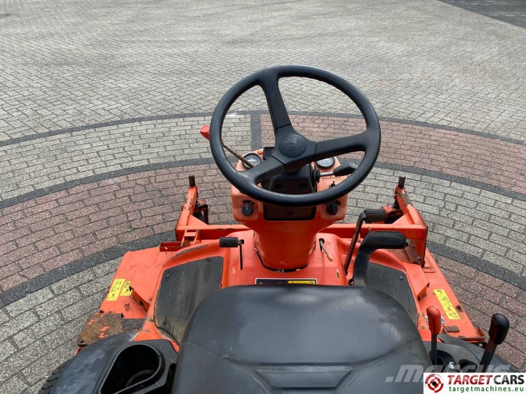Kubota F3680 EC 4WD 3-Gang Rotary Mower Самохідні газонокосарки