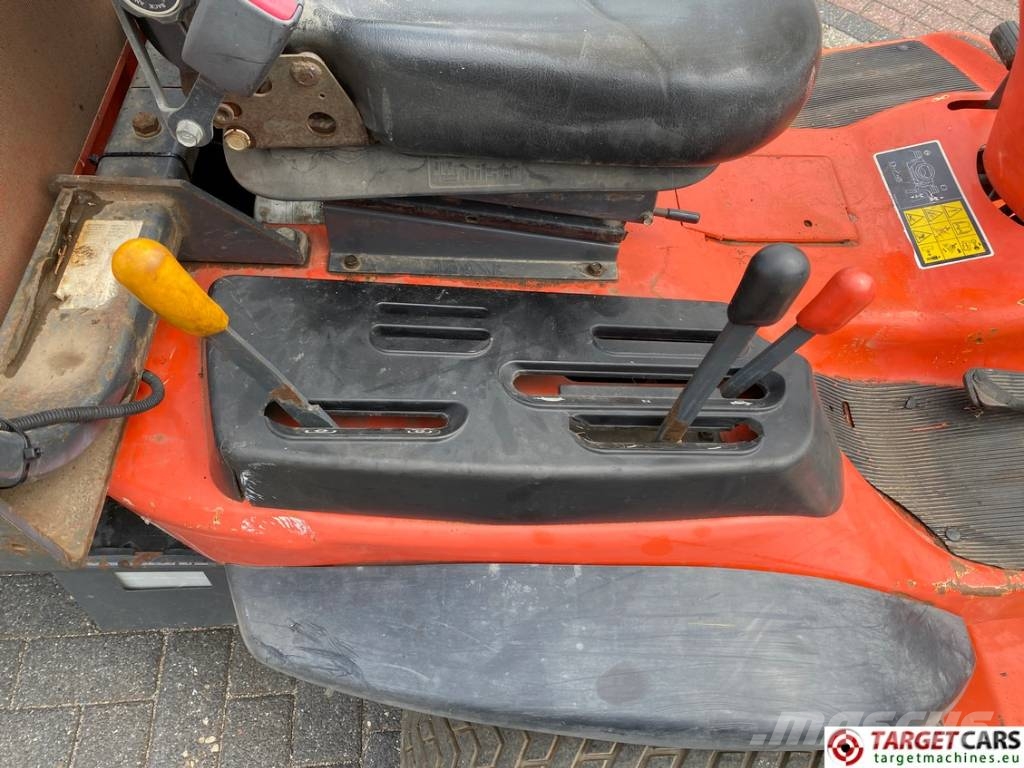 Kubota F3680 EC 4WD 3-Gang Rotary Mower Самохідні газонокосарки