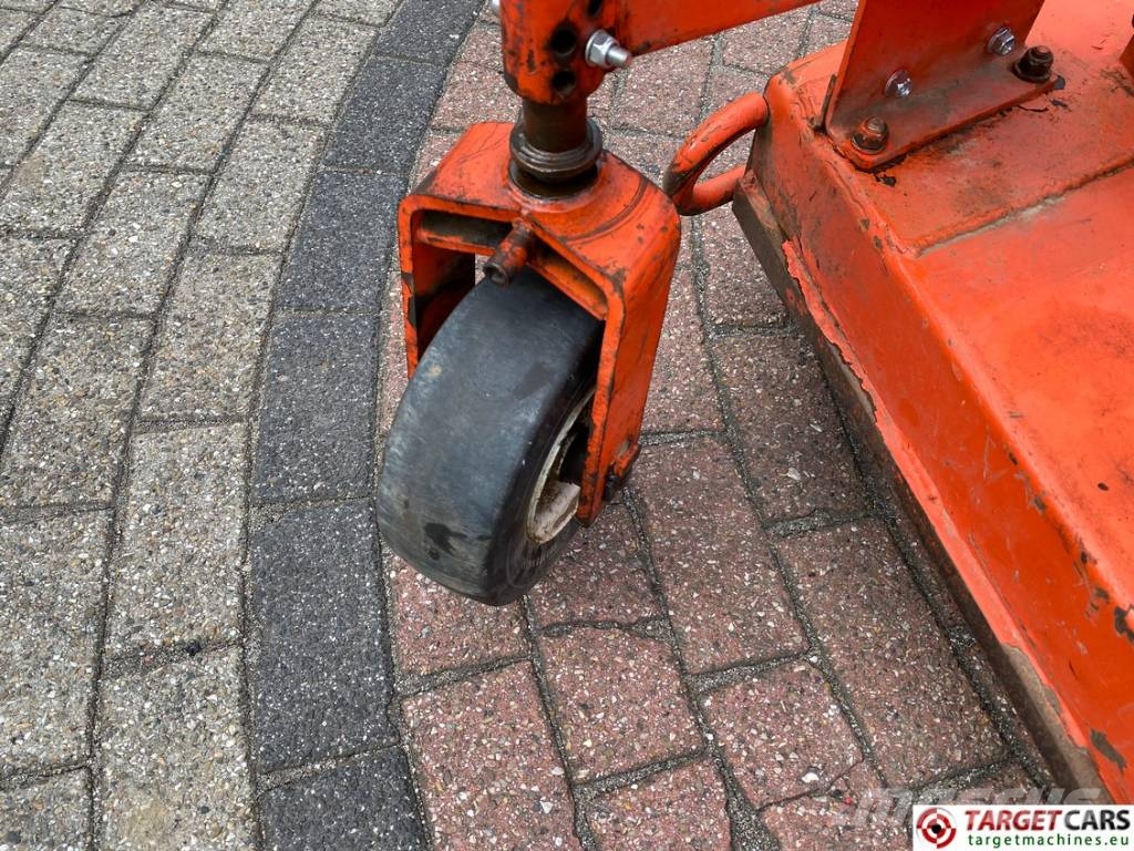 Kubota F3680 EC 4WD 3-Gang Rotary Mower Самохідні газонокосарки