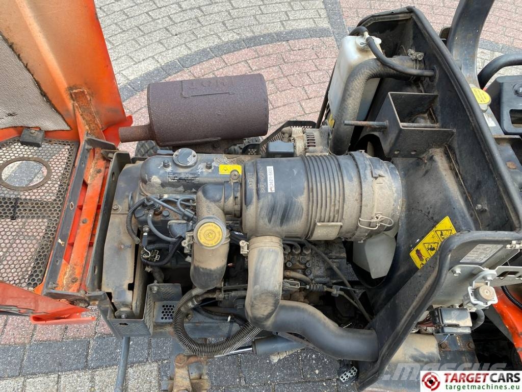 Kubota F3680 EC 4WD 3-Gang Rotary Mower Самохідні газонокосарки