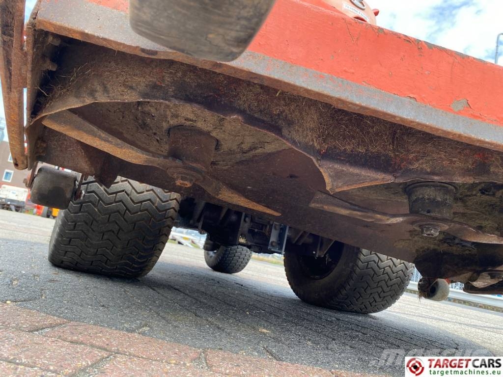 Kubota F3680 EC 4WD 3-Gang Rotary Mower Самохідні газонокосарки