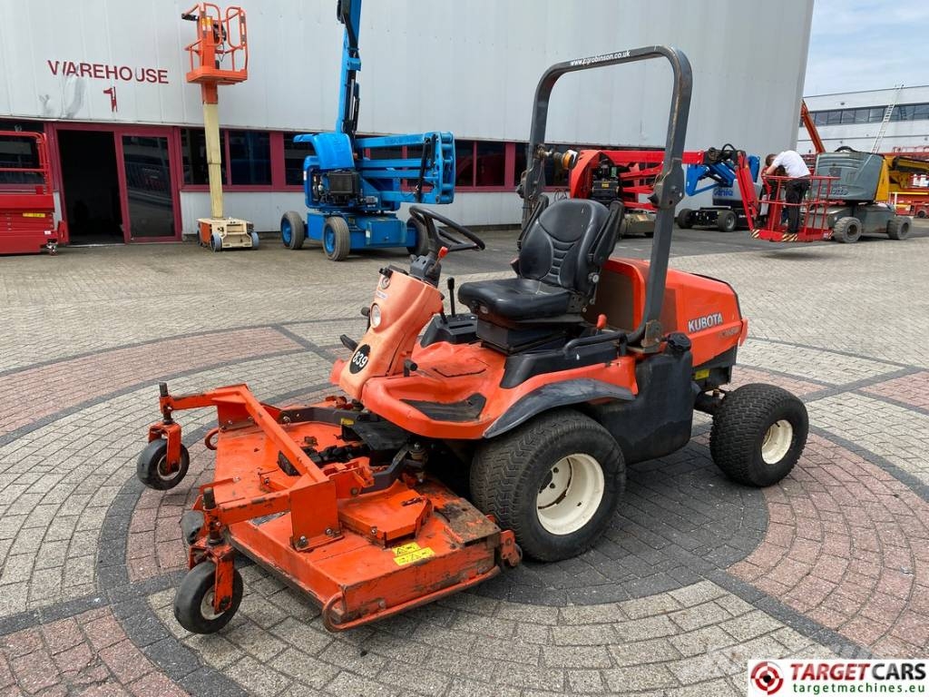 Kubota F3680 EC 4WD 3-Gang Rotary Mower Самохідні газонокосарки
