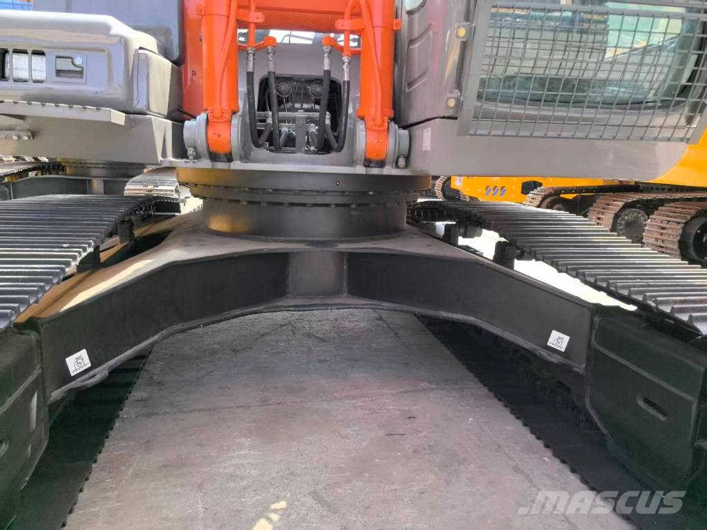 Hitachi ZX240-3G 履带挖掘机