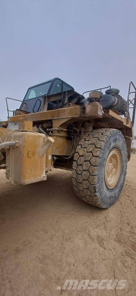 CAT 773 F Άκαμπτα Dumper με ανατρεπόμενο κάδο