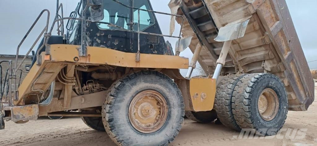 CAT 773 F Άκαμπτα Dumper με ανατρεπόμενο κάδο