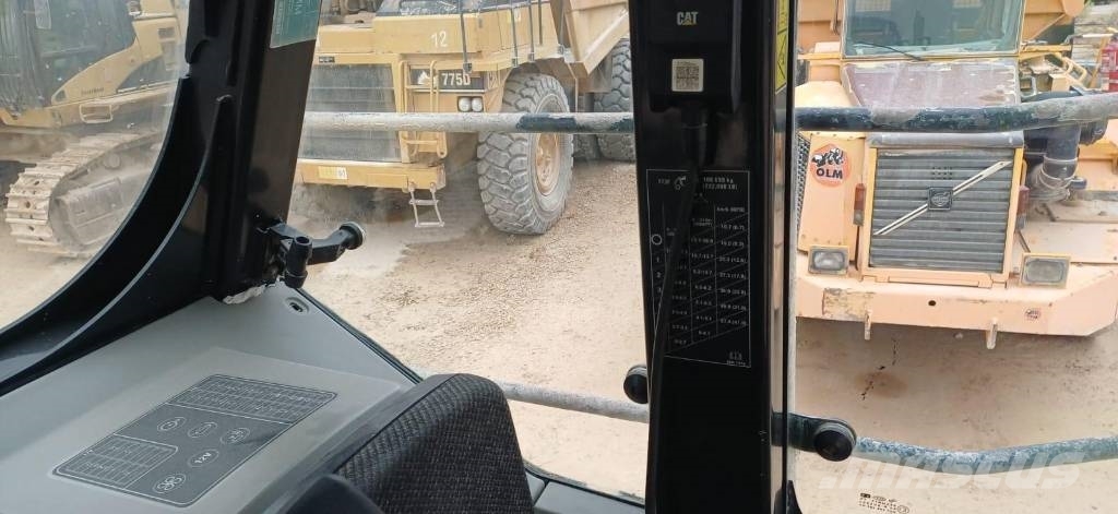 CAT 773 F Άκαμπτα Dumper με ανατρεπόμενο κάδο