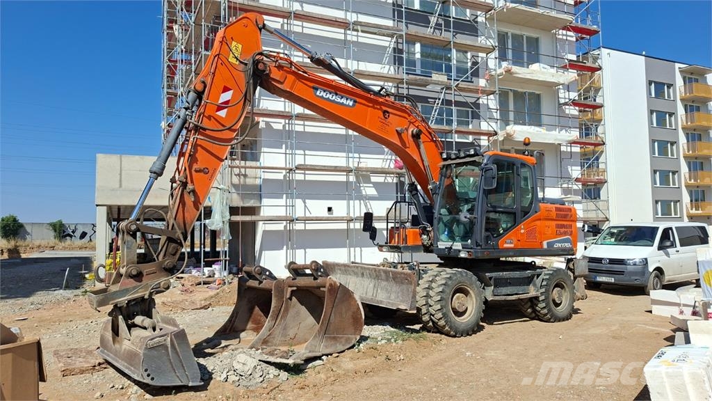 Doosan DX 170 W - 5 4X4 Outros Florestal