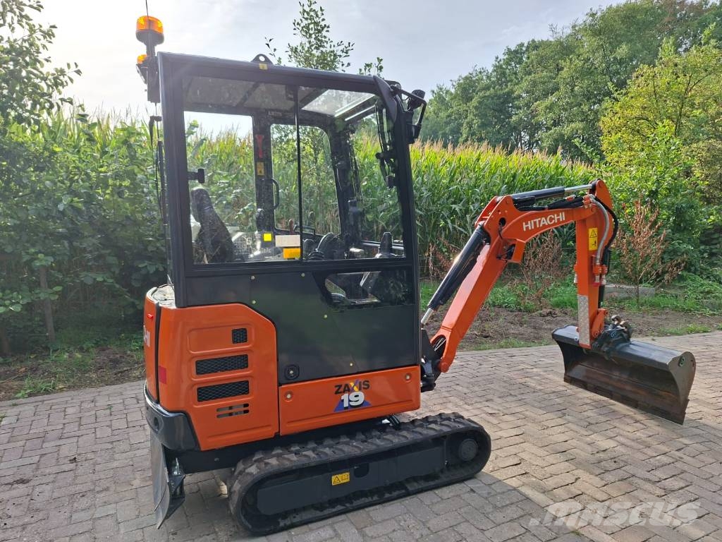 Hitachi ZX 19-6 Minigraafmachines < 7t