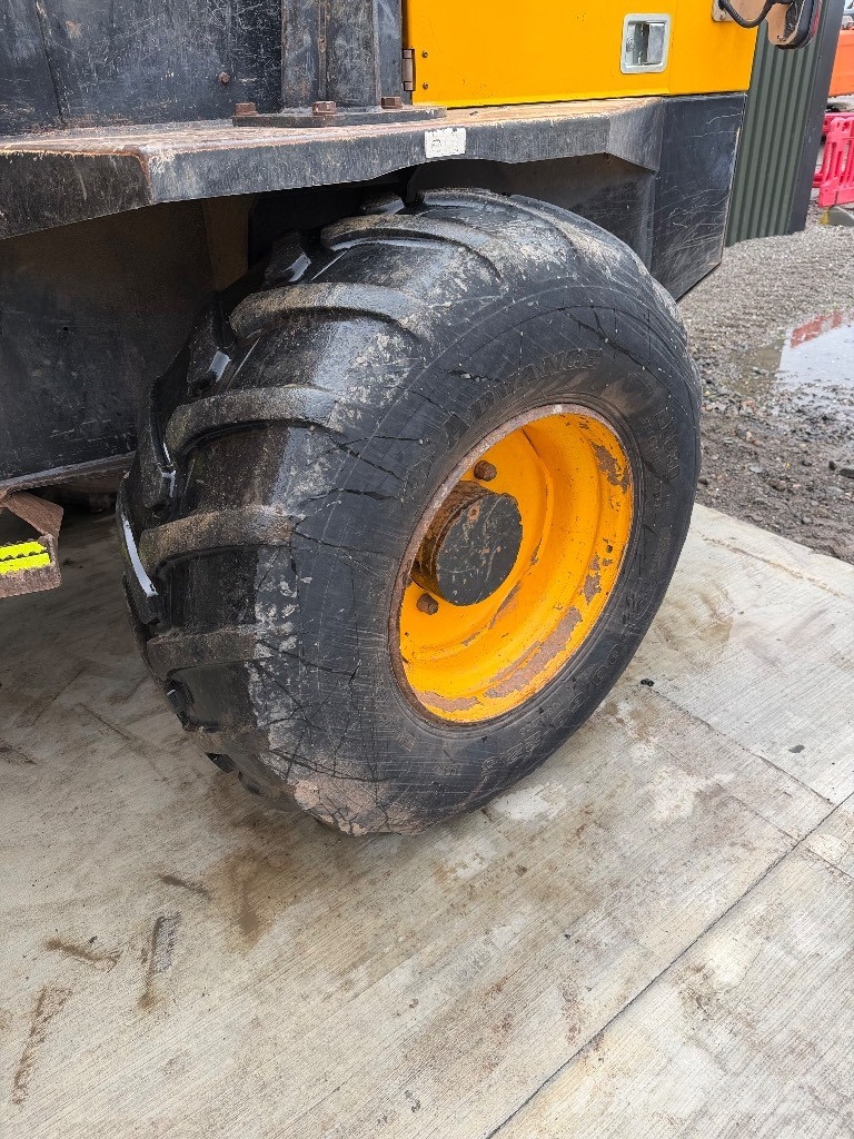 JCB 9TFT عربات نقل قلابة للمواقع
