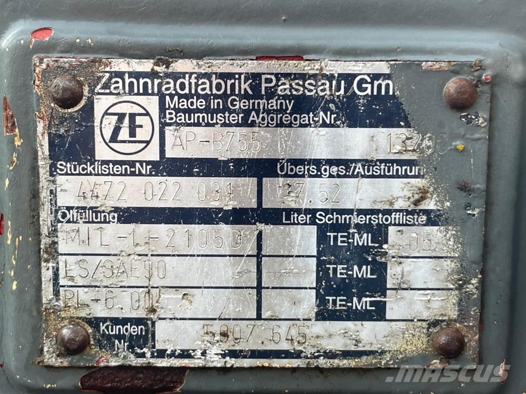 Liebherr A316-ZF AP-B755-Axle housing/Achskörper/Astrechter Осі