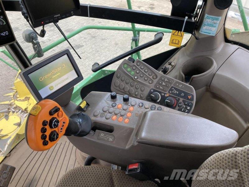 John Deere 8300i ProDrive Kombajni za stočnu hranu