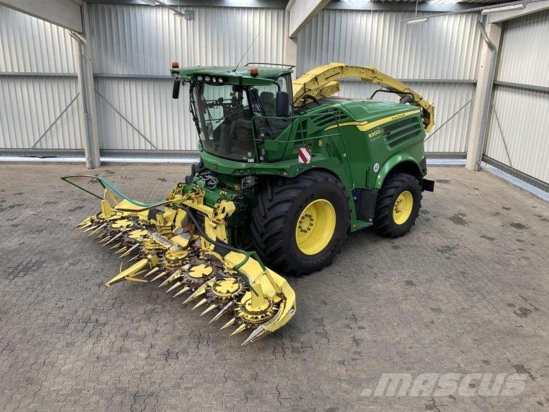 John Deere 8300i ProDrive Kombajni za stočnu hranu