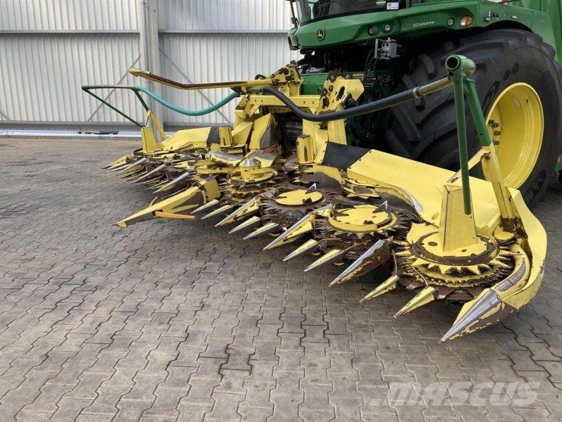John Deere 8300i ProDrive Kombajni za stočnu hranu