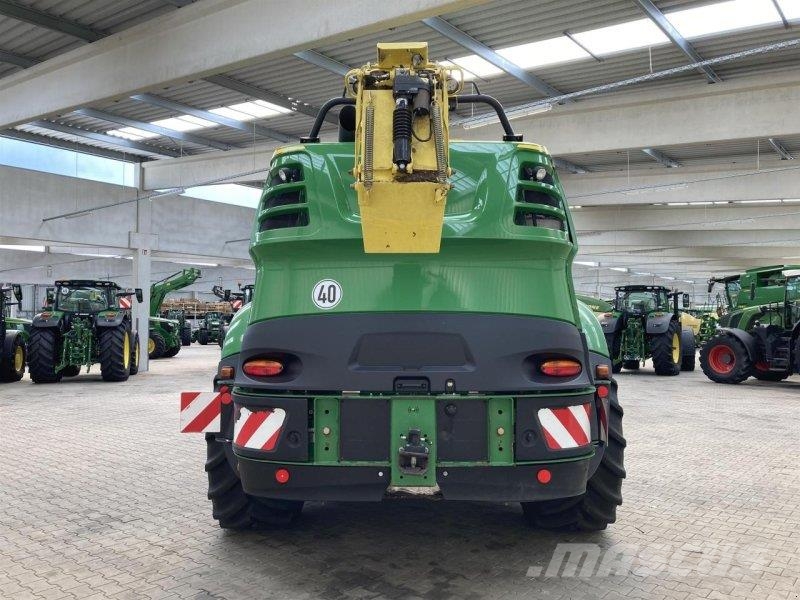 John Deere 8300i ProDrive Kombajni za stočnu hranu