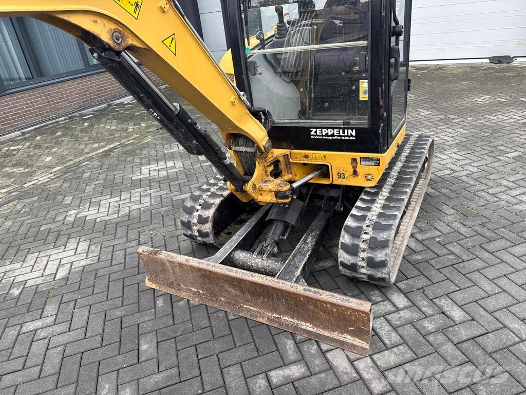 CAT 302.7 Powertilt | 1331 Hours | Year: 2019 | 3x buc 小型挖土機/掘鑿機<7t(小型挖掘機)