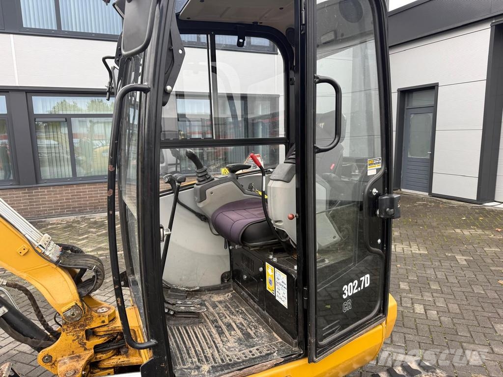 CAT 302.7 Powertilt | 1331 Hours | Year: 2019 | 3x buc 小型挖土機/掘鑿機<7t(小型挖掘機)