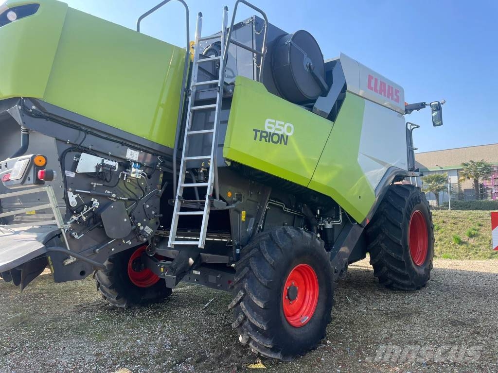 CLAAS TRION 650 Kombajni