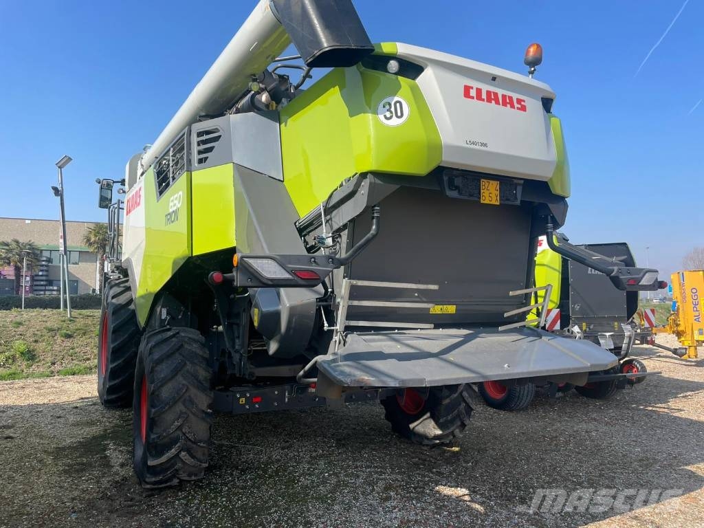 CLAAS TRION 650 Kombajni