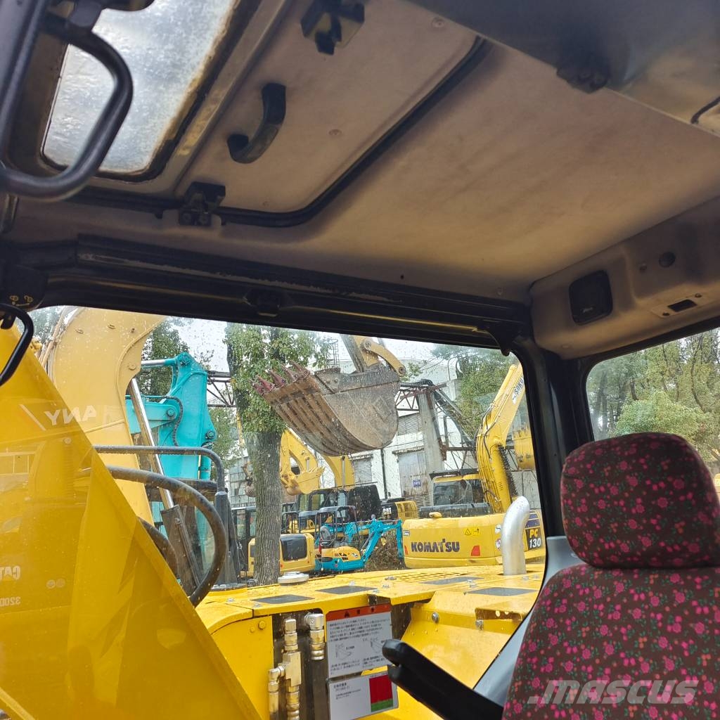 Komatsu PC 128 made in Japan 중형굴삭기 7톤-28톤