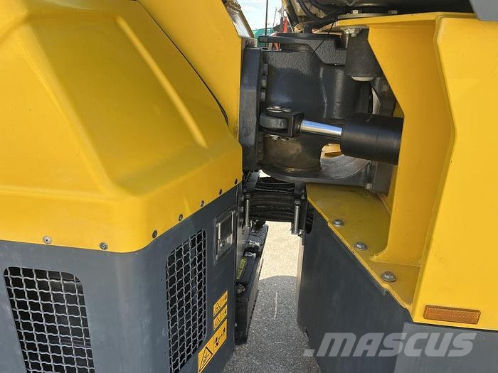 Dynapac CC 2300 트윈 드럼 롤러