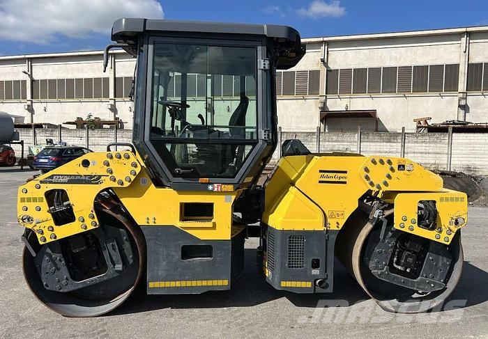Dynapac CC 2300 트윈 드럼 롤러