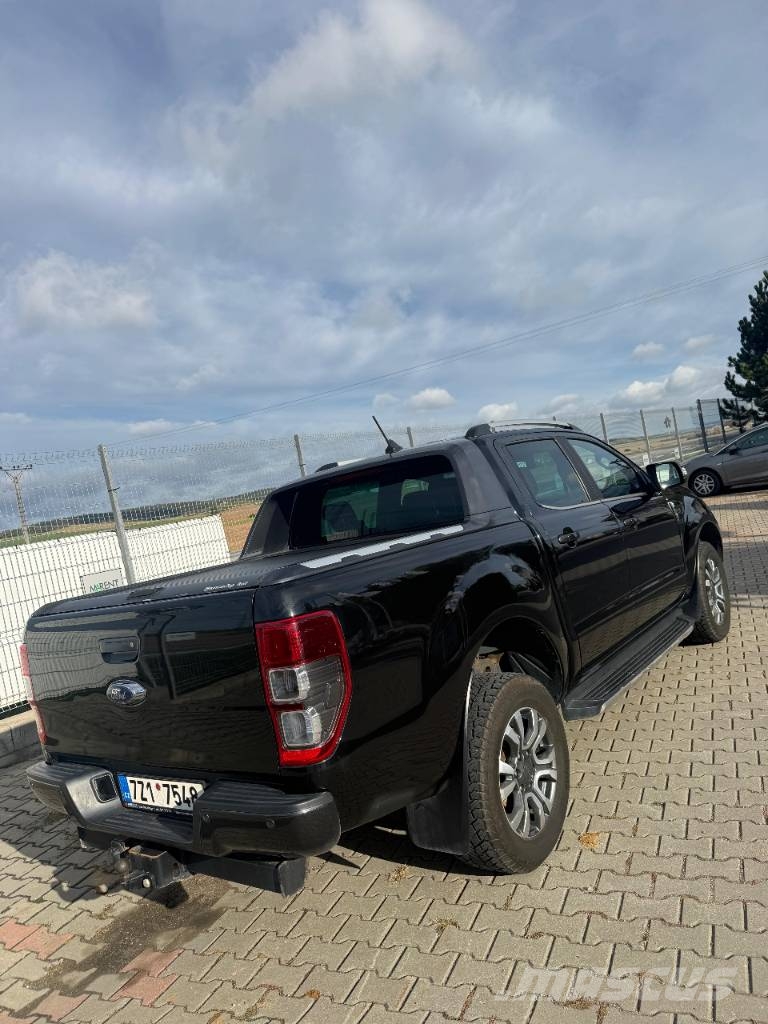 Ford Ranger Caja abierta/laterales abatibles