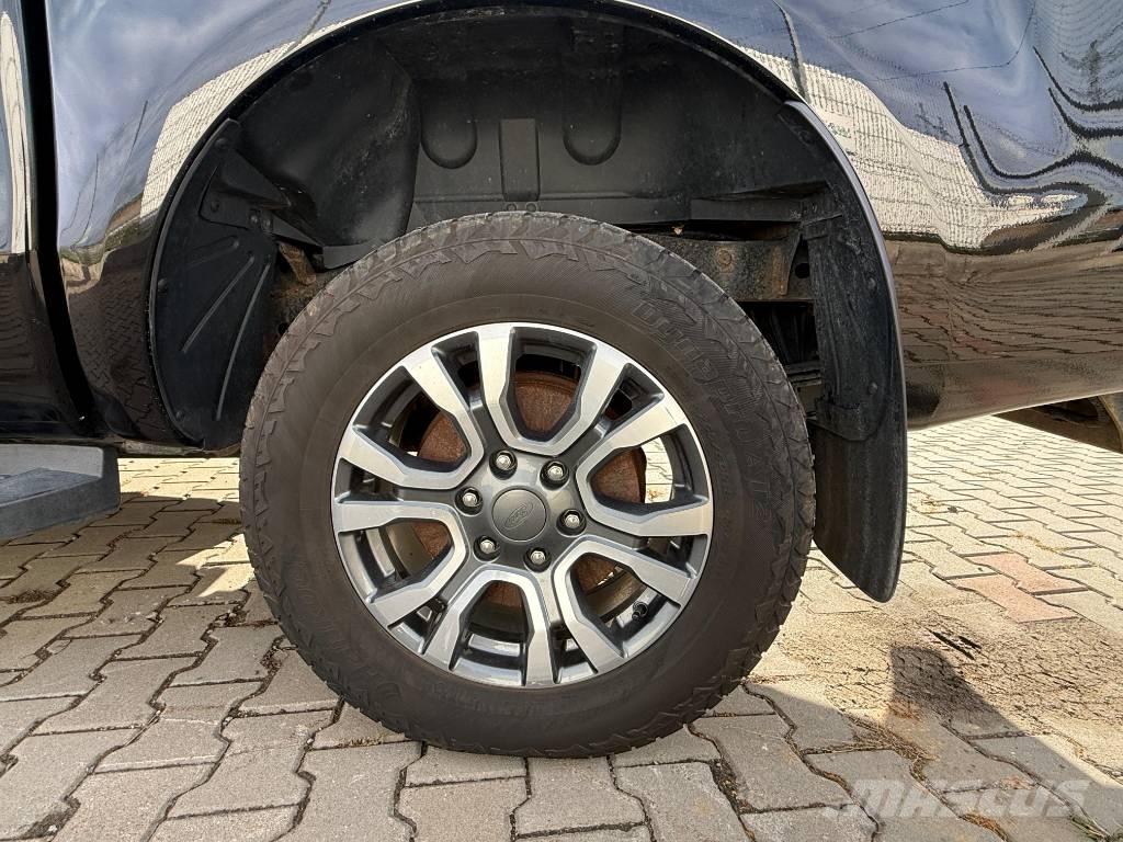 Ford Ranger Caja abierta/laterales abatibles