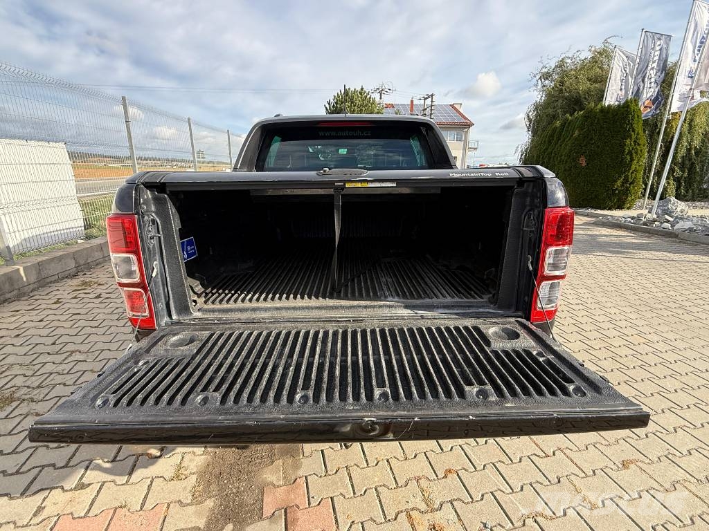 Ford Ranger Caja abierta/laterales abatibles