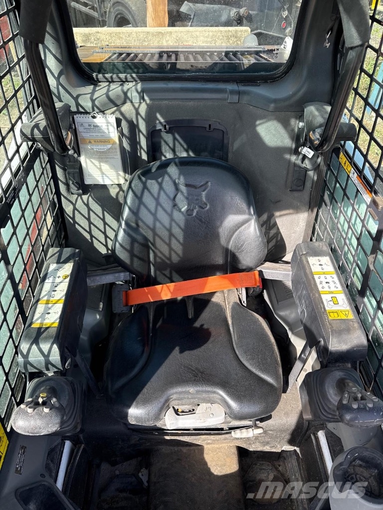 Bobcat S 450 Lietoti riteņu kompaktiekrāvēji