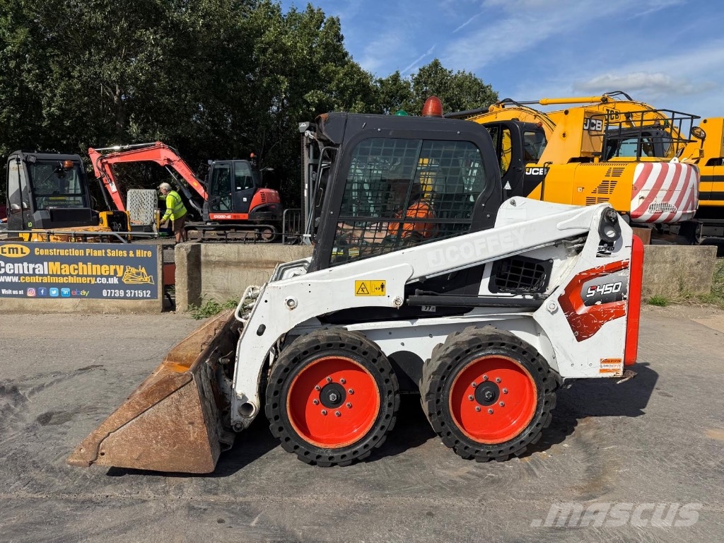 Bobcat S 450 Lietoti riteņu kompaktiekrāvēji