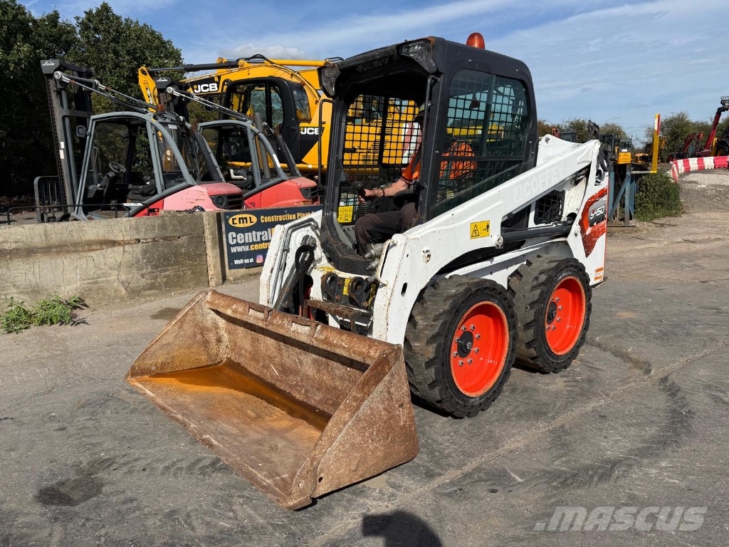 Bobcat S 450 Lietoti riteņu kompaktiekrāvēji