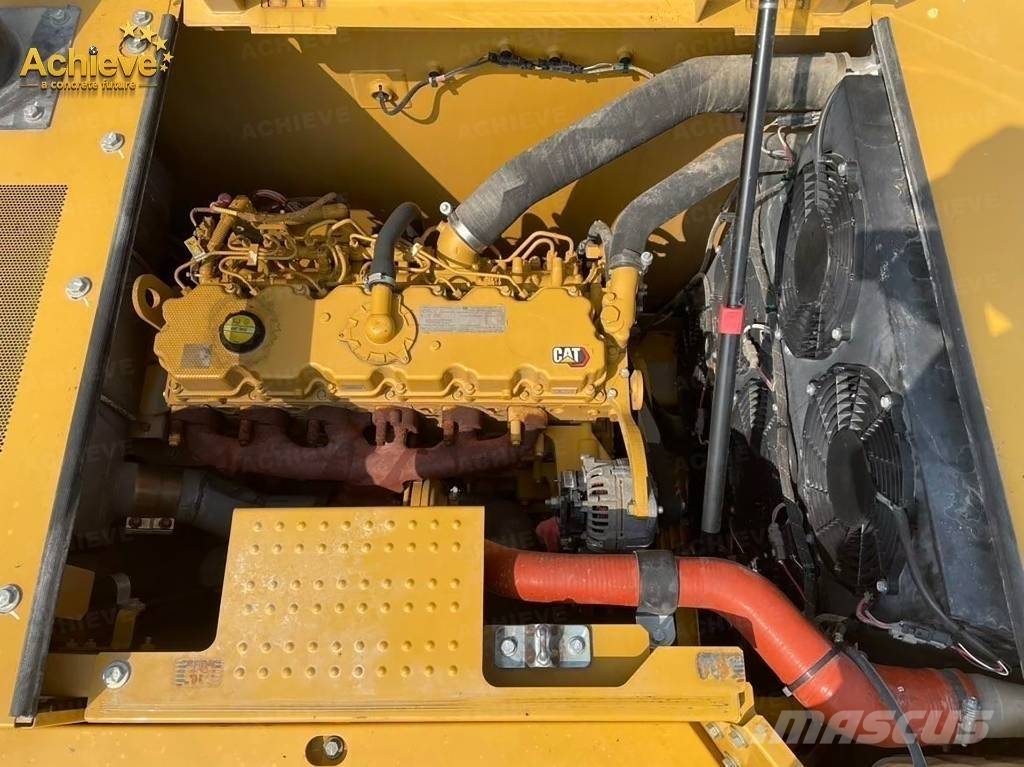 CAT 330 履带挖掘机