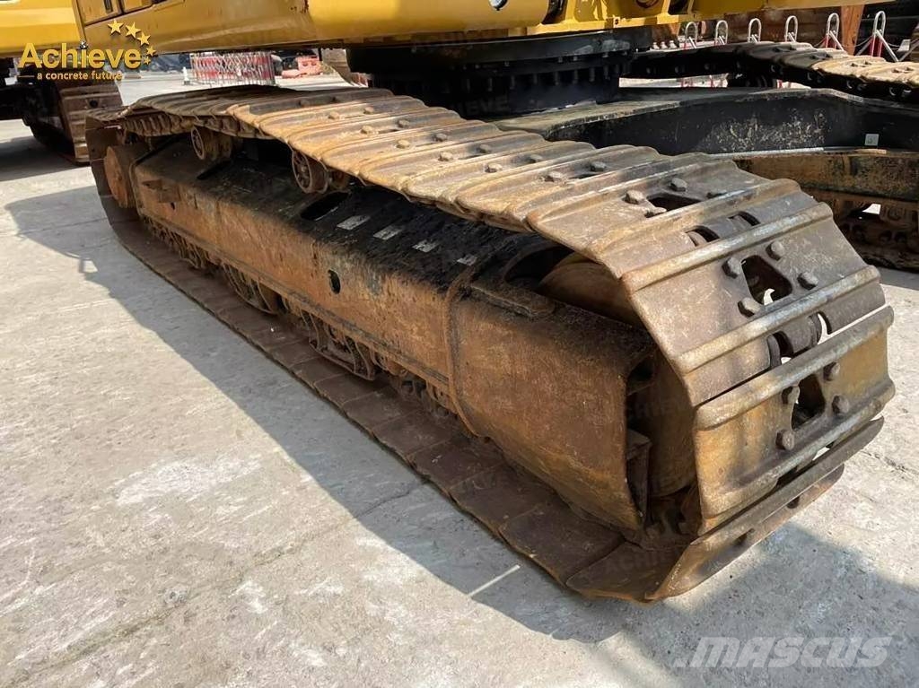 CAT 330 履带挖掘机
