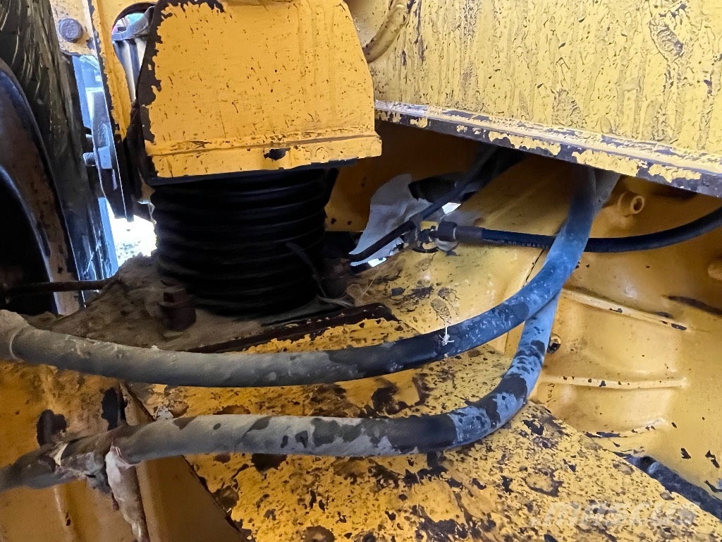 Volvo A30G ( Tail Door ) Belden kirma kaya kamyonu