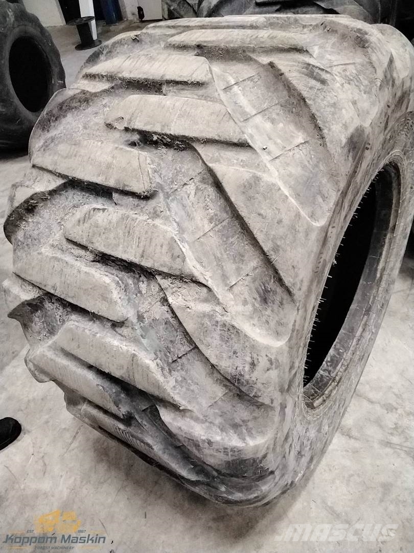 Trelleborg T480 800/40x26,5 Tyres, wheels and rims