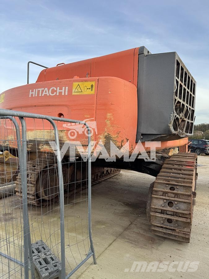 Hitachi ZX650LCH Raupenbagger