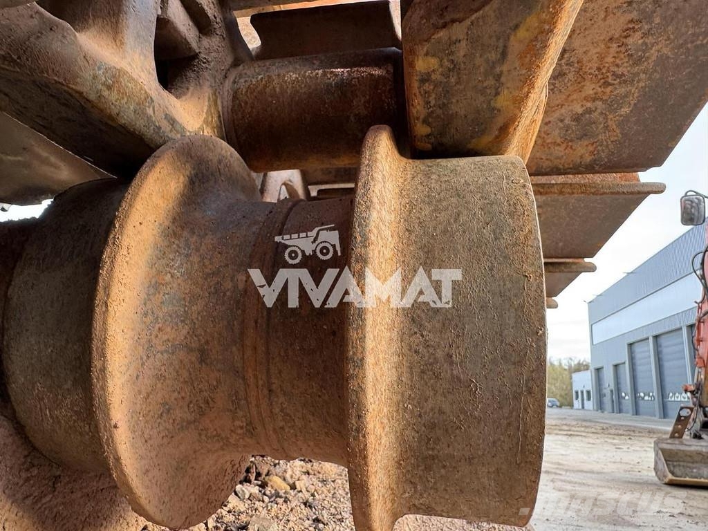 Hitachi ZX650LCH Raupenbagger