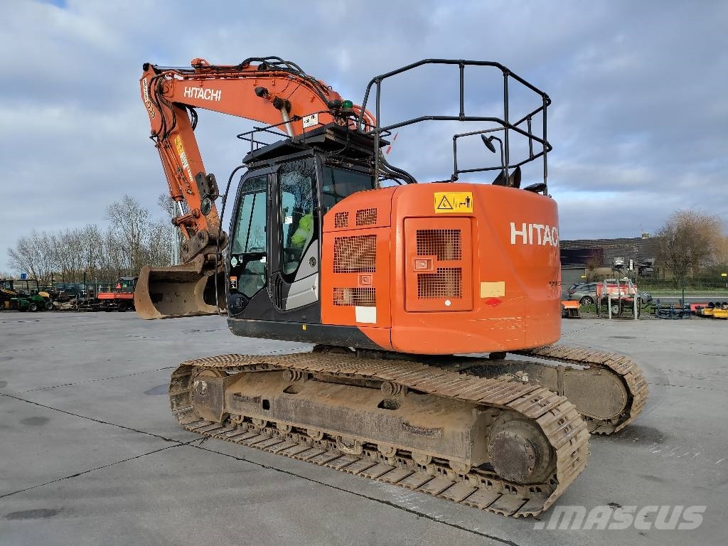 LyuLyu Hitachi ZX 225 US LC-5 B, 2016, Gistel, West-Vlaanderen, Belgien