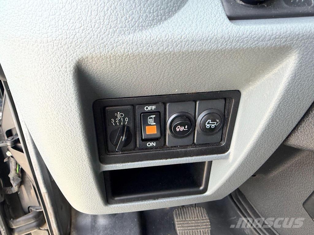 Renault D7.5 4X2 EURO6 + MANUAL + 38600KM!! Furgoonautod