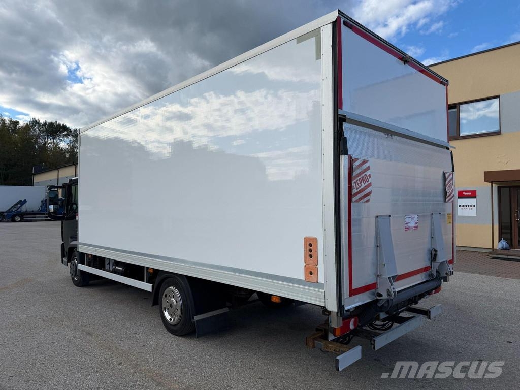 Renault D7.5 4X2 EURO6 + MANUAL + 38600KM!! Furgoonautod