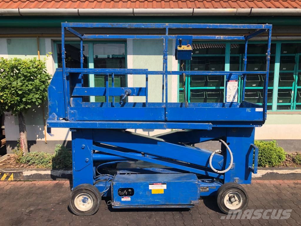 UpRight SL20 V-3296 EO Personenaufzüge