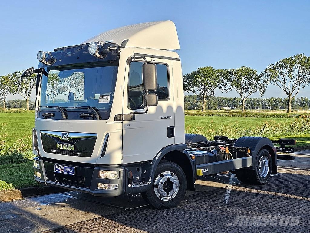 MAN 8.220 TGL PTO AIRCO WB305 Camion cabina sasiu