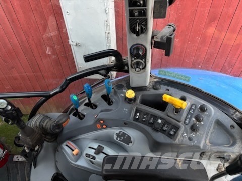 New Holland T 5.115 EC Traktori