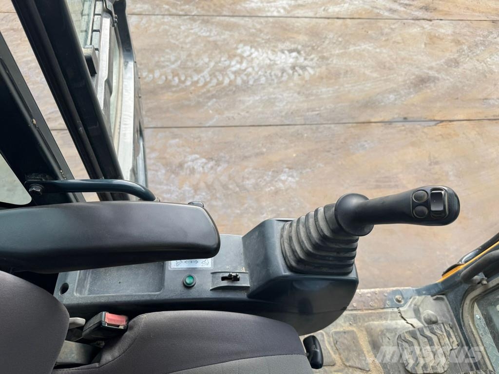 Hyundai Robex 180W-9A Lastik tekerli ekskavatörler