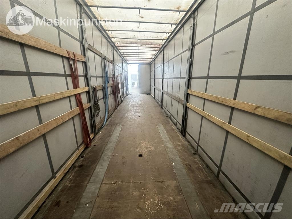 Schmitz Cargobull Тентованные полуприцепы