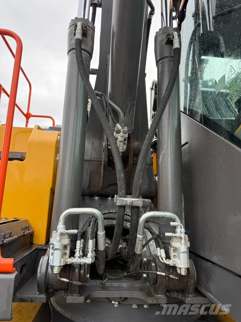 Volvo EW160E Wheeled excavators