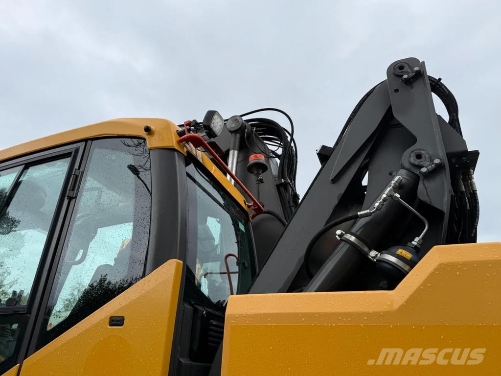 Volvo EW160E Wheeled excavators